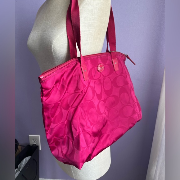 Optic C Coach GETAWAY SIGNATURE NYLON PACKABLE WEEKENDER - Picture 10 of 12